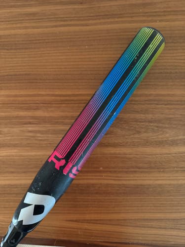 2020 Demarini Prism 31/20(-11) Fastpitch Softball Bat