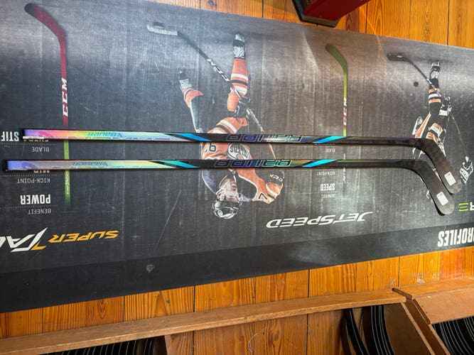 2-Pack Senior Bauer Nexus Tracer Right Handed Hockey Stick P92 87 Flex (New)
