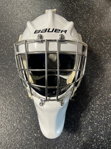 Senior Medium 2023 Bauer Profile 950 Goalie Mask (Used)