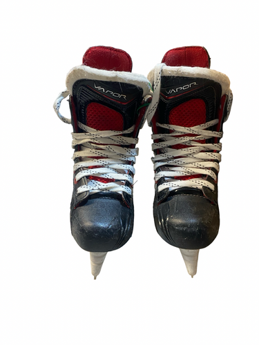 Used Bauer VAPOR X600 Junior Hockey Skate Junior 02.5 11706-S000385054
