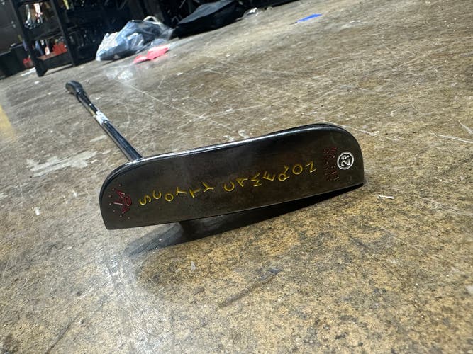 SCOTTY CAMERON STUDIO DESIGN 2.5 34in Putter RH No Head Cover