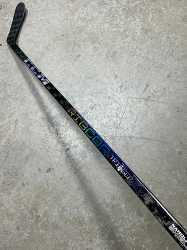 75 Flex P28 Senior CCM RibCor Trigger 9 Pro Right Hand Hockey Stick Pro Stock (New)