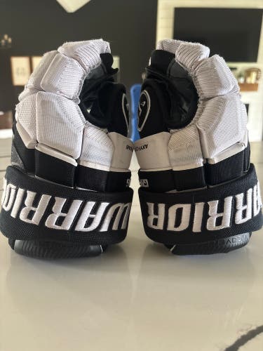 Warrior Covert QR6 Gloves 11" (Used)