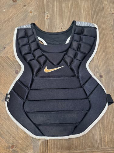 Nike vapor Catcher's Chest Protector (Used) RARE