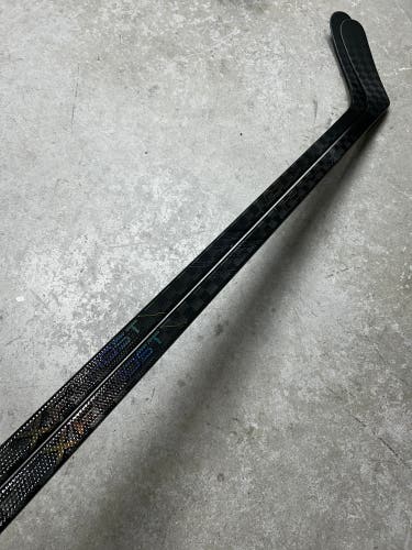 2 PACK 90 Flex Custom P86 Senior CCM XF Ghost Pro Left Hand Hockey Stick (New) Horvat Pro Stock
