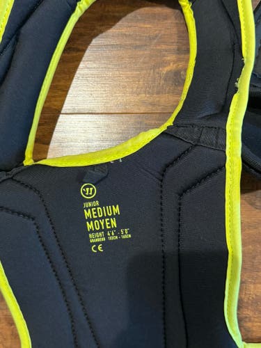 Medium Warrior Goalie Chest Protector (Used)
