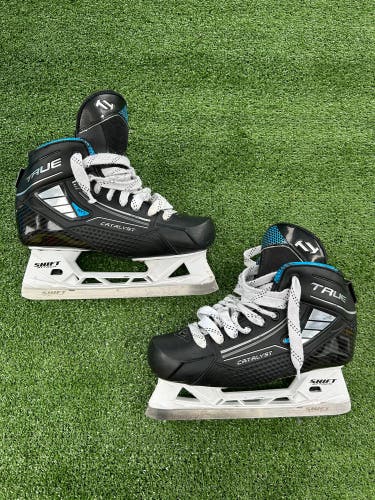 True Catalyst 5x4 Hockey Goalie Skates | Size 7R