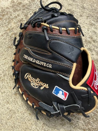 2023 Rawlings Heart of the Hide R2G RH Catcher's Baseball Glove 33" (Used)