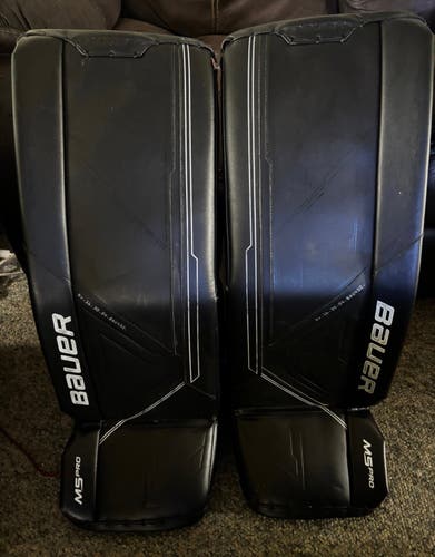 32"  Bauer Supreme M5 Pro Goalie Leg Pads  (Used)
