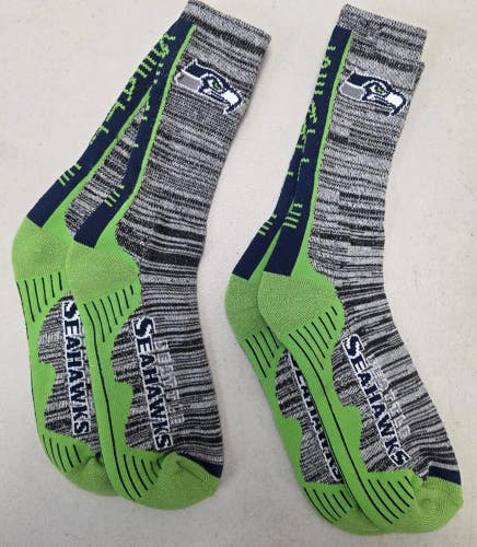 ST10 Mens NFL SEATTLE SEAHAWKS Lot of 2 Crew Socks LARGE NEW