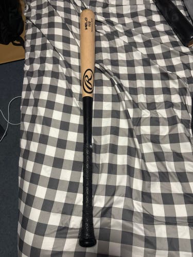 Rawlings Velo Maple Bat (-3) 31 oz 34" (Used)