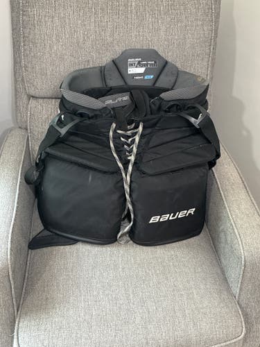 Intermediate Large Bauer Elite Hockey Goalie Pants (Used)