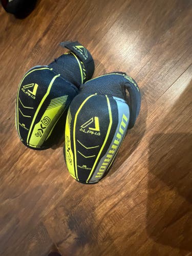 Junior Small Warrior Alpha QX Elbow Pads (Used)