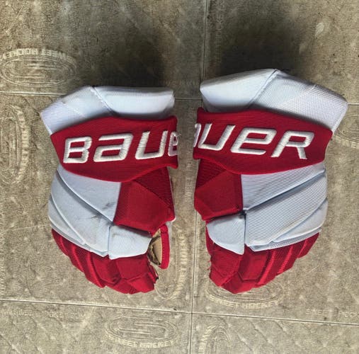 Bauer Vapor Hyperlite Gloves 14" Pro Stock (Used)