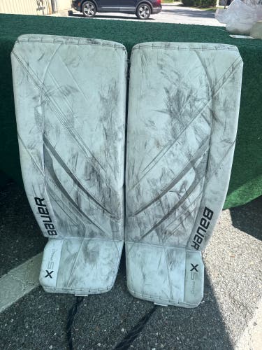 White Bauer Vapor X5 Pro Goalie Leg Pads (Used) | Senior Medium 34+