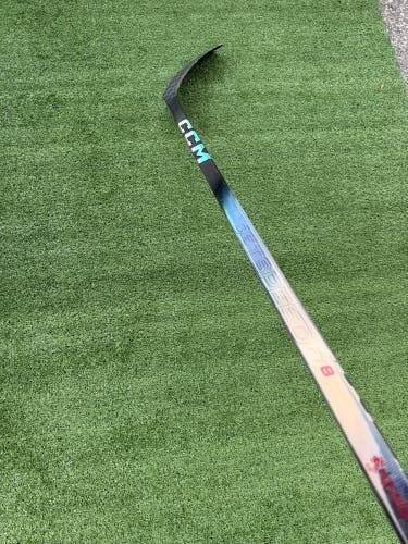 CCM JetSpeed FT8 Hockey Stick | LH P29 Junior 50 Flex
