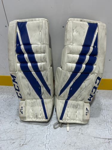 CCM Extreme Flex E3.9 Goalie Leg Pads | 30+1" Intermediate