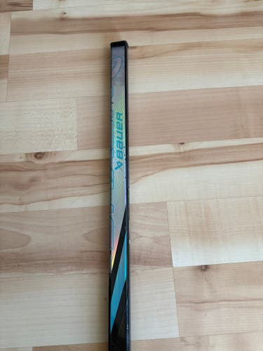 Junior Bauer Nexus Tracer Right Handed Hockey Stick P28 50 Flex (Used)