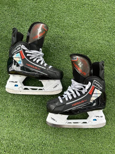 True HZRDUS 5x Hockey Skates | Size 4.5R