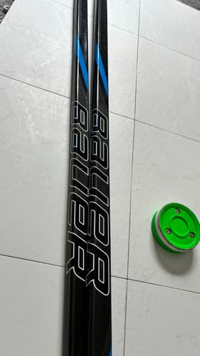 Senior Bauer Nexus E50 Pro Grip Griptac 5-side Right Handed Hockey Stick P28 87 Flex (Used)