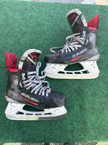 Intermediate Bauer Vapor X4 Hockey Skates (Fit 1) Size 6.5 (Used)