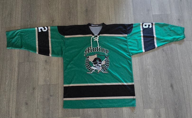 Green Mutiny beer league 92 XL Men's Jersey (Used)