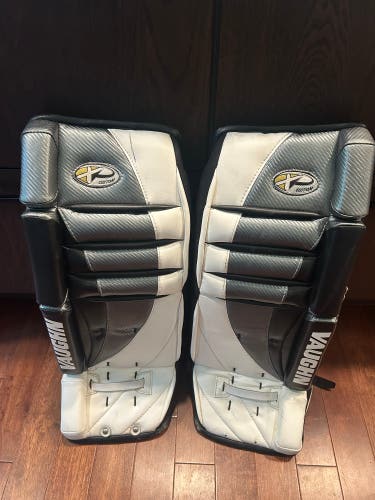 30" 2006 Vaughn Velocity V1 Goalie Leg Pads (Used)