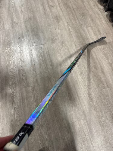 Junior Bauer Nexus Tracer Hockey Stick Right Handed P92 40 Flex (Used)