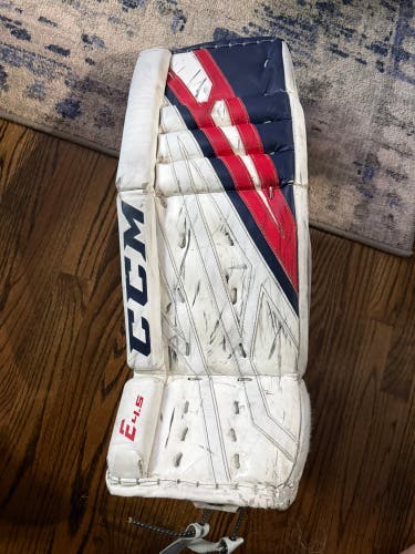 26" CCM Extreme Flex E4.5 Goalie Leg Pads (Used)