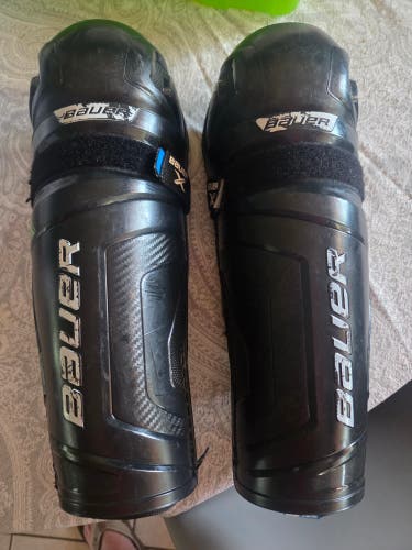 Junior Bauer X 11 Shin Pads (Used)
