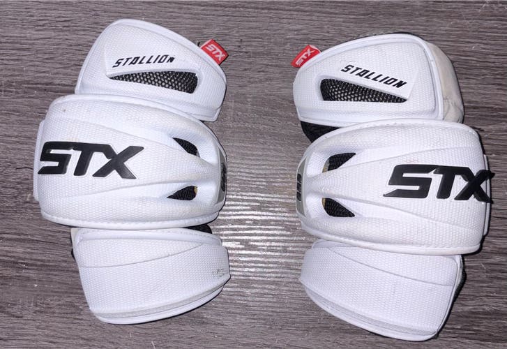 Large Adult STX Stallion 900 Arm Pads (Used)