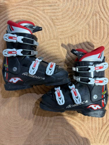 Kid's Nordica GPTJ Ski Boots | Mondo 23-23.5, 270mm (Used)