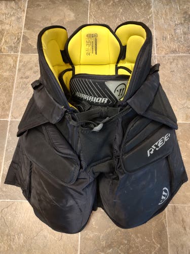 Senior Medium Warrior Ritual X3 E+ Hockey Goalie Pants (Used)