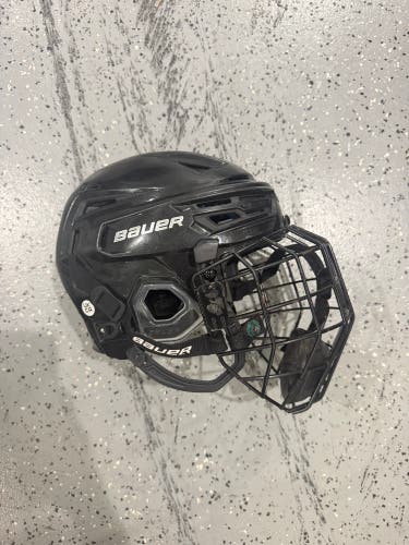 Small Bauer Re-Akt 150 Helmet Pro Stock (Used)