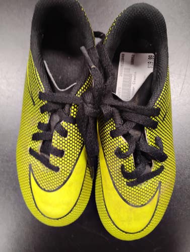 Used Nike Soccer Cleats Black And Yellow Youth 11.0 11849-S000042871