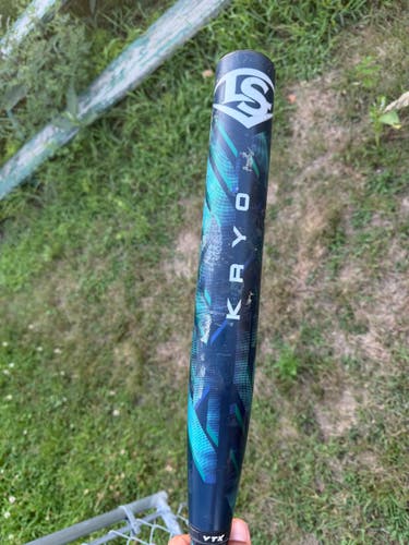 Louisville Slugger Bat (-11) 21 oz 32" (Used)