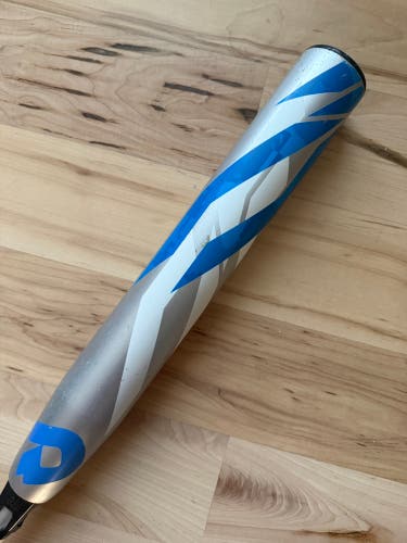 Demarini CF Zen 30/19 (-11) Fastpitch Softball Bat