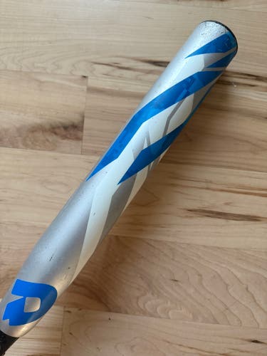 Demarini CF Zen 30/19 (-11) Fastpitch Softball Bat