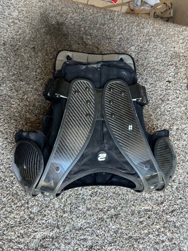 Medium Carbon 2in1 Adult Shoulder Pads (Used)