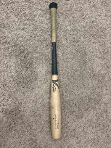 2025 Victus Torpedo Maple BBCOR Certified Bat (-3) 29 oz 32" (Used)