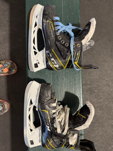 2020 CCM Super Tacks AS3 Hockey Skates 5 (Used)