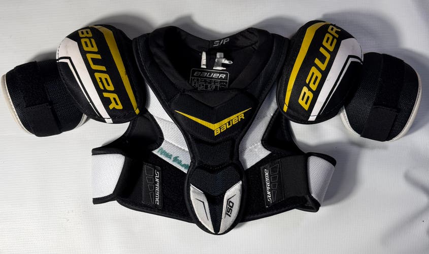 Small Junior Bauer Supreme 150 Shoulder Pads