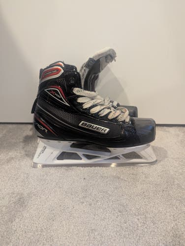 Bauer Vapor X700 Hockey Goalie Skates Regular Width 8 (Used)