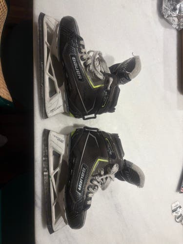 2021 Bauer Elite Hockey Goalie Skates Size 4.5