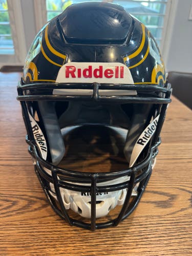 Black Youth Large Riddell SpeedFlex Helmet (Used)