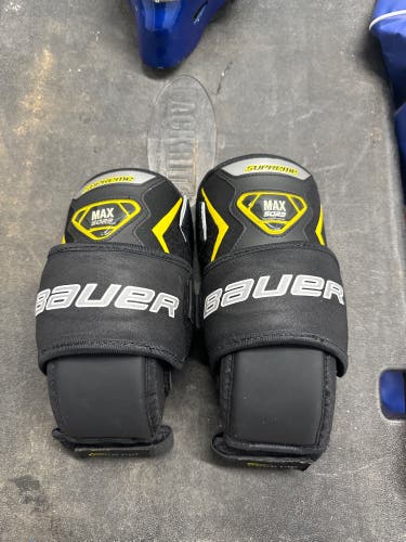 Bauer Supreme (Used)