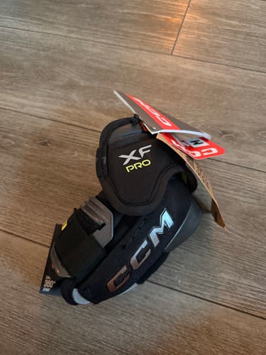 CCM Tacks XF Pro Elbow Pad LEFT ONLY Junior Medium(New)