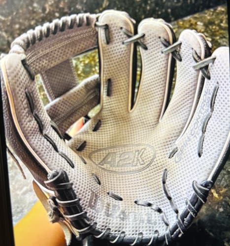 Wilson A2K RH Baseball Glove 11.75" (Used)