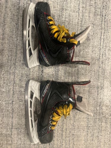Black 2019 Bauer Vapor X2.7 Hockey Skates Regular Width 13 (Used)