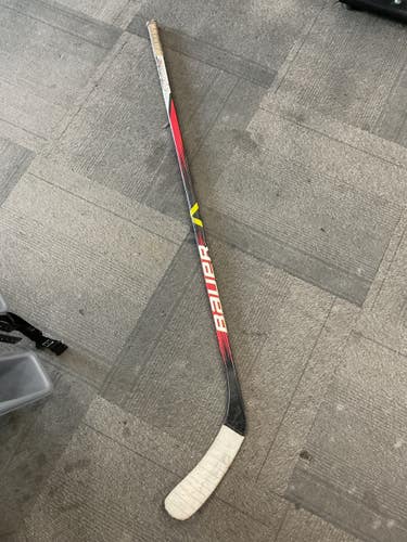 Used Bauer VAPOR X Junior One Piece Right 30 Flex 11614-S000242064